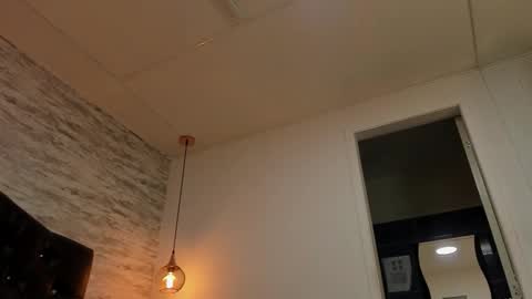 Snapshot of francesca_bbw chatting on February 20, 3:14 am online show from February 20, 3:14 am