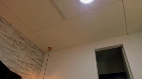 Snapshot of francesca_bbw chatting on February 28, 3:18 am online show from February 28, 3:18 am