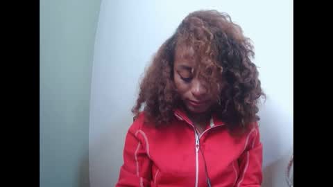 francine925426 online show from May 29, 12:14 pm