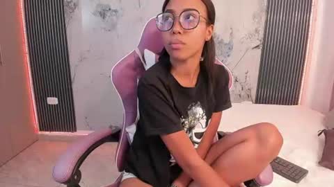 Snapshot of francis_leams chatting on June 27, 7:30 pm Laura online show from June 27, 7:30 pm