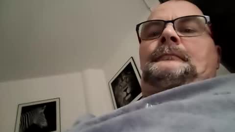 Snapshot of franciscomalin chatting on November 16, 8:42 am franciscomalin online show from November 16, 8:42 am