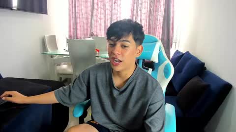 Snapshot of franco_rizzo01 chatting on February 11, 7:16 pm frank online show from February 11, 7:16 pm