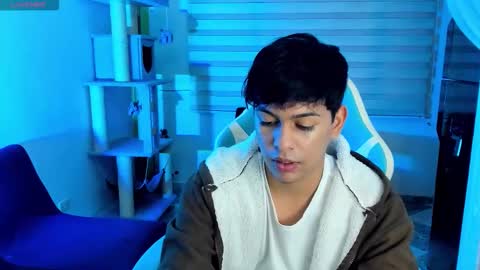 Snapshot of franco_rizzo01 chatting on October 5, 12:31 am frank online show from October 5, 12:31 am