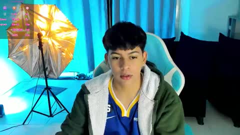 Snapshot of franco_rizzo01 chatting on November 16, 3:12 am frank online show from November 16, 3:12 am