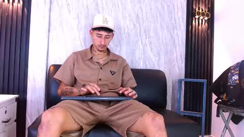 Snapshot of franco_roux chatting on February 10, 11:03 am Franco online show from February 10, 11:03 am