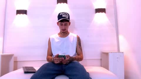 Snapshot of franco_roux chatting on February 27, 11:54 am Franco online show from February 27, 11:54 am