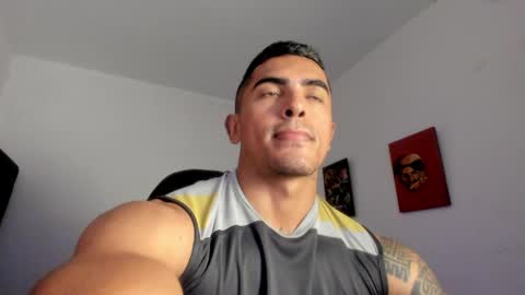 Snapshot of franco_ruiz_ chatting on May 31, 11:28 pm franco online show from May 31, 11:28 pm