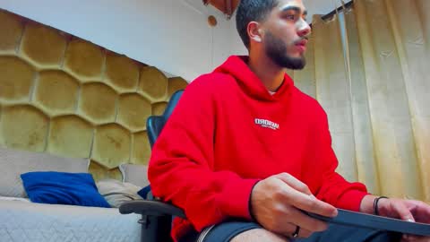 Snapshot of francobanderas1 chatting on February 24, 9:51 am FRANCO online show from February 24, 9:51 am