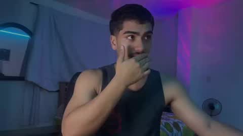 Snapshot of francobanderas1 chatting on March 13, 9:43 pm FRANCO online show from March 13, 9:43 pm