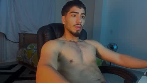 Snapshot of francobanderas1 chatting on March 16, 12:09 pm FRANCO online show from March 16, 12:09 pm