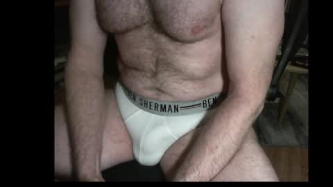 Snapshot of francois4059 chatting on April 14, 5:46 am Franois online show from April 14, 5:46 am