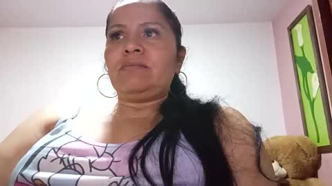 Snapshot of francy_froz chatting on October 18, 3:42 am francy froz online show from October 18, 3:42 am