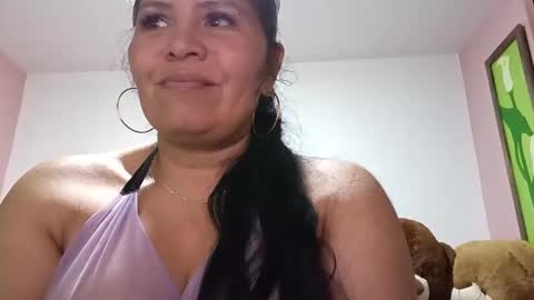 Snapshot of francy_froz chatting on October 20, 4:13 am francy froz online show from October 20, 4:13 am