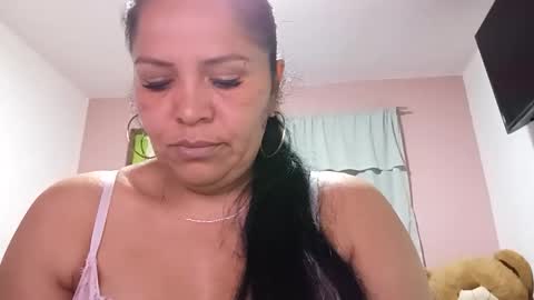 Snapshot of francy_froz chatting on November 17, 3:01 am francy froz online show from November 17, 3:01 am