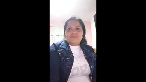 Snapshot of francy_froz chatting on December 21, 4:41 am francy froz online show from December 21, 4:41 am