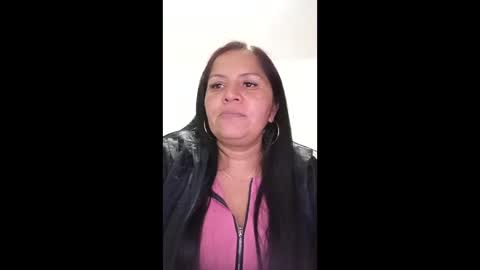 Snapshot of francy_froz chatting on January 12, 1:55 am francy froz online show from January 12, 1:55 am