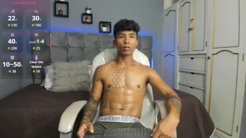 frank98_ online show from September 27, 9:42 pm