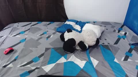 Snapshot of frankbroad68 chatting on January 3, 4:27 pm Frank online show from January 3, 4:27 pm