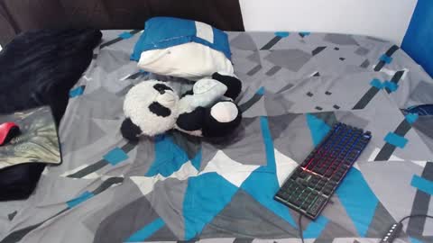 Snapshot of frankbroad68 chatting on January 21, 6:23 pm Frank online show from January 21, 6:23 pm