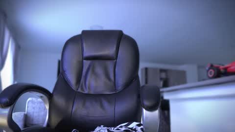 Frank Farrell. Hey remember to give me a thumbs up Ty online show from October 12, 6:51 pm