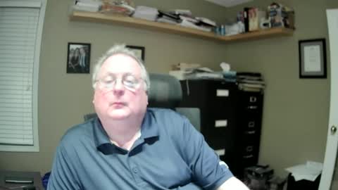 frankie6207 online show from October 2, 6:53 am