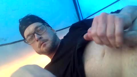 Snapshot of franklyzappa chatting on November 21, 7:34 pm Girth Brookes online show from November 21, 7:34 pm