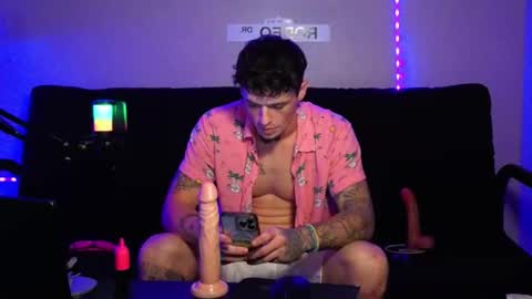 Snapshot of frankoafterdark chatting on November 14, 3:38 am Franco online show from November 14, 3:38 am