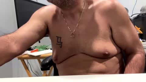 Snapshot of frankyjones8989 chatting on November 19, 4:34 am Frany online show from November 19, 4:34 am