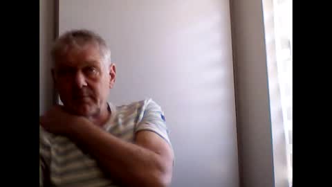 frannkboy61 online show from May 8, 11:04 am