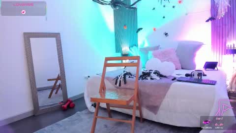 Fransheska online show from October 26, 12:55 pm