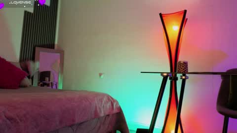 Fransheska online show from April 10, 11:59 am