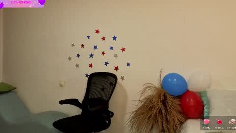 Snapshot of fransheskarossi_ chatting on July 6, 11:29 am Fransheska online show from July 6, 11:29 am