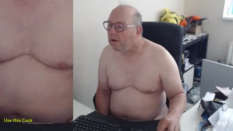 Snapshot of fransje_ chatting on June 7, 6:39 am Fransje online show from June 7, 6:39 am