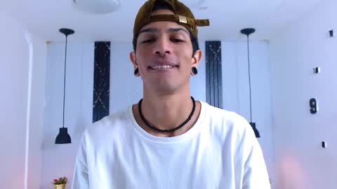 Franvill trato online show from November 28, 7:05 pm