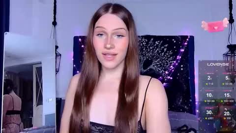 I am franzeva  online show from September 21, 6:48 am