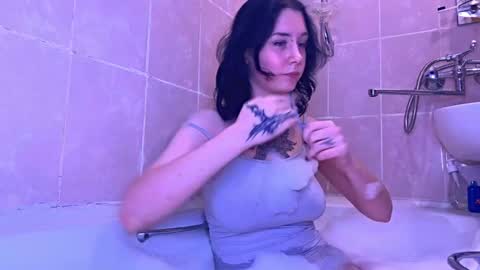 mistress Bastet and  mintcola online show from December 18, 5:00 pm