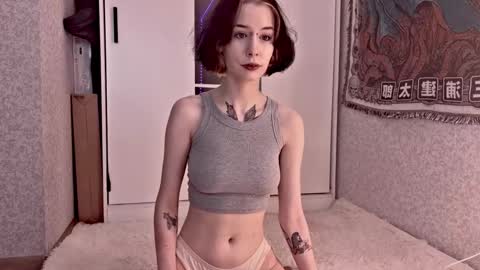 mistress Bastet and  mintcola online show from November 4, 6:01 am