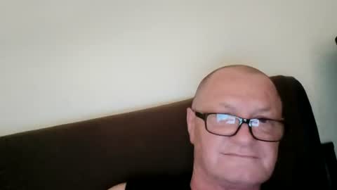 Wolfi online show from June 25, 6:07 am