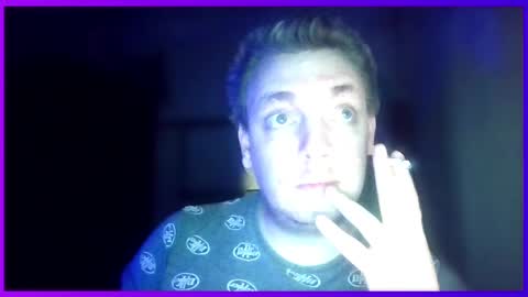 Snapshot of freak_azoid chatting on February 6, 12:33 am freak_azoid online show from February 6, 12:33 am