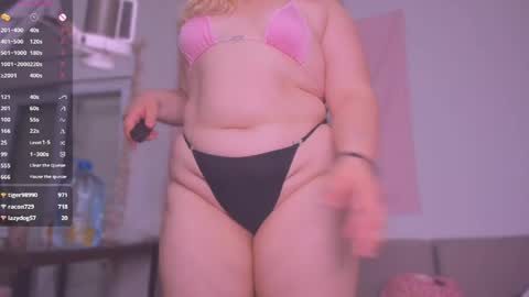 Snapshot of freakcute_friends chatting on May 28, 7:33 pm Alice online show from May 28, 7:33 pm