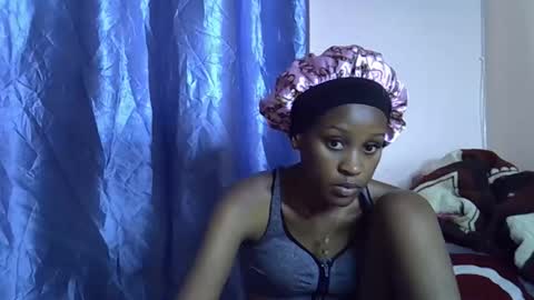 kiki online show from November 6, 11:00 am