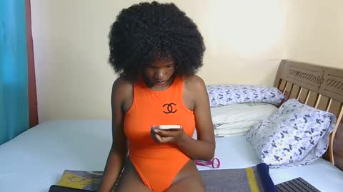 Snapshot of freakky_nessa chatting on December 29, 2:10 pm Nessa-Independent model online show from December 29, 2:10 pm