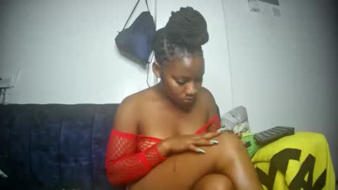 Snapshot of freaky216738 chatting on January 17, 5:42 am freakyLucy online show from January 17, 5:42 am