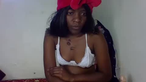 Snapshot of freaky_angie1 chatting on October 19, 7:20 am freaky online show from October 19, 7:20 am