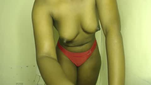 Snapshot of freaky_ass chatting on February 19, 12:06 am Berry online show from February 19, 12:06 am