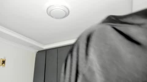 Snapshot of freaky_kandy chatting on April 14, 7:20 pm Kandy online show from April 14, 7:20 pm