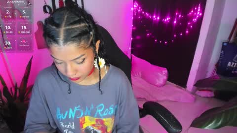 Lia Gomez online show from March 28, 11:37 pm