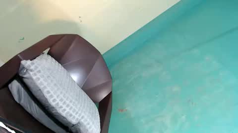 Snapshot of freaky_mariah chatting on February 5, 7:13 am just call me mariah online show from February 5, 7:13 am