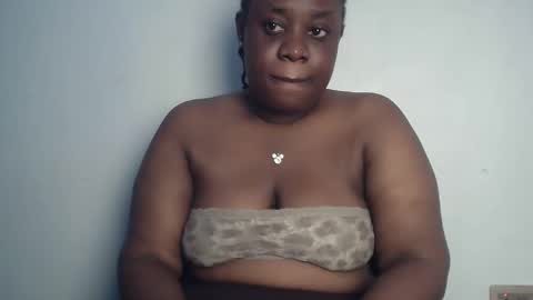 Snapshot of freaky_slut5 chatting on October 21, 4:46 am freaky slut5 online show from October 21, 4:46 am