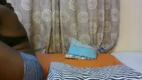 Freakies online show from October 17, 6:10 pm